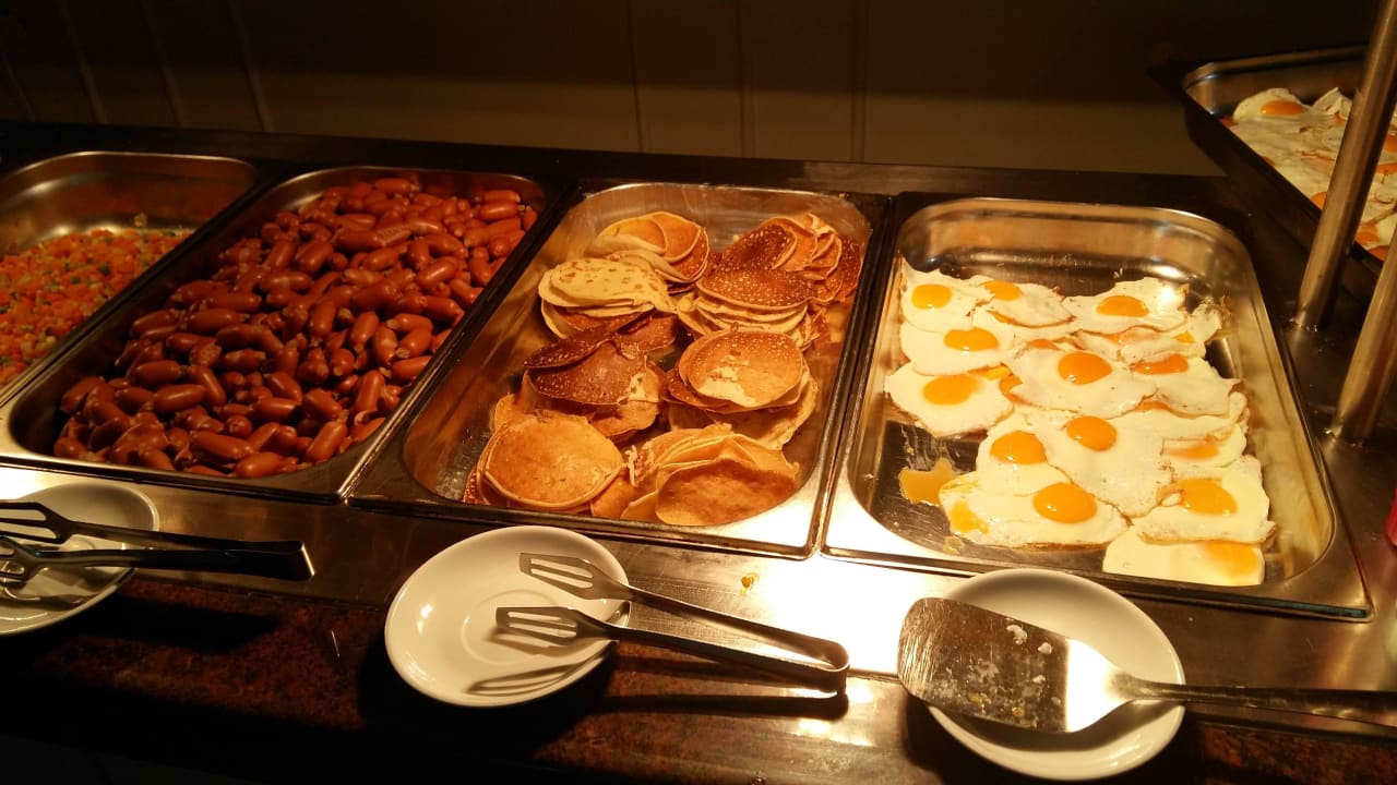 Frühstück  Hotel Mena Palace