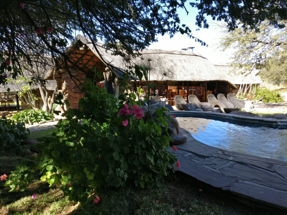 Außenansicht Kalahari Bush Breaks Lodge