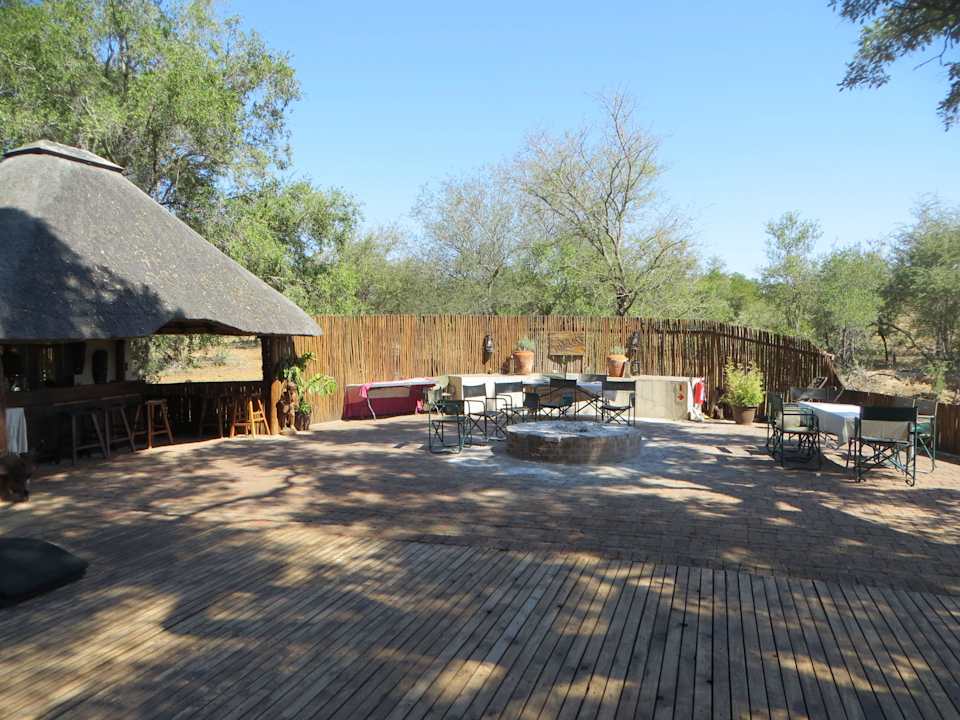 Terrasse Rooms nDzuti Safari Camp