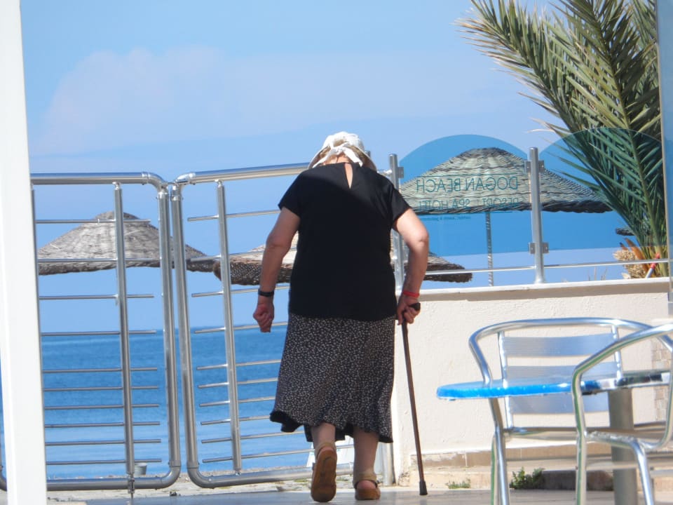 Ausgang zum Strand Dogan Beach Resort & Spa