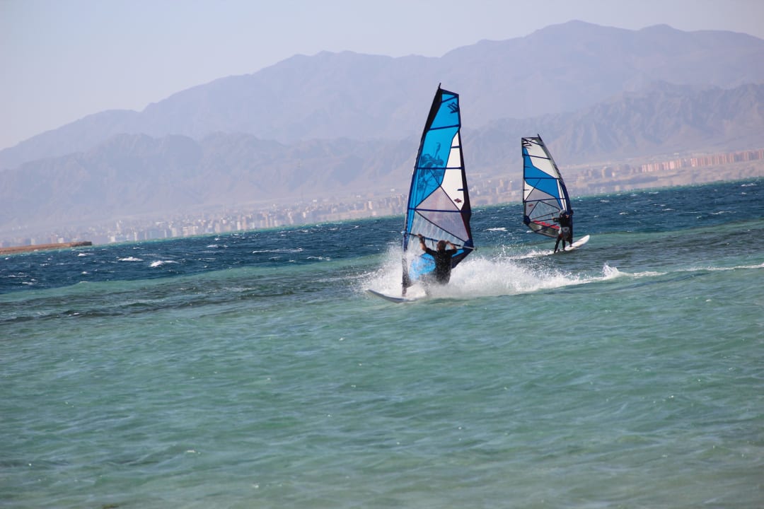 Surfen auf dem Roten Meer ROBINSON SOMA BAY