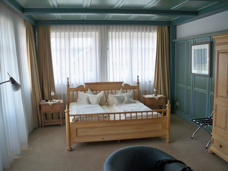 Blick auf das Doppel Bett Seeblick Genuss und Spa Resort Amrum