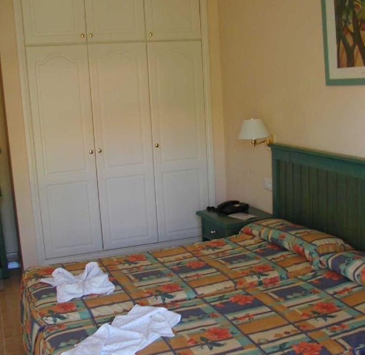 Schlafzimmer Hotel Oasis Village
