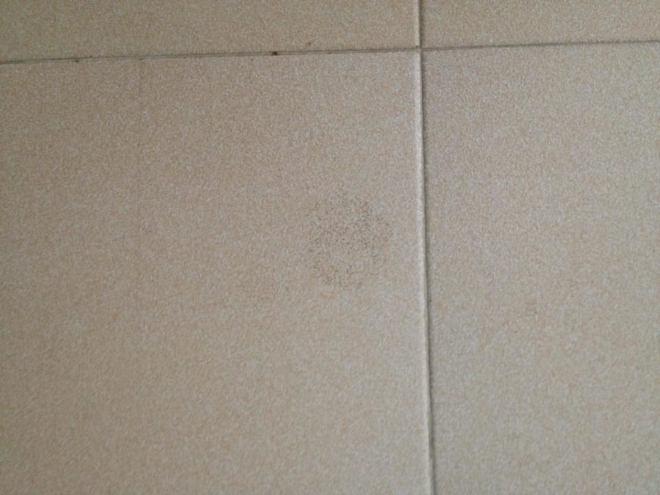 Fliesen alle voller löslicher Flecken Hotel Ibiza Playa