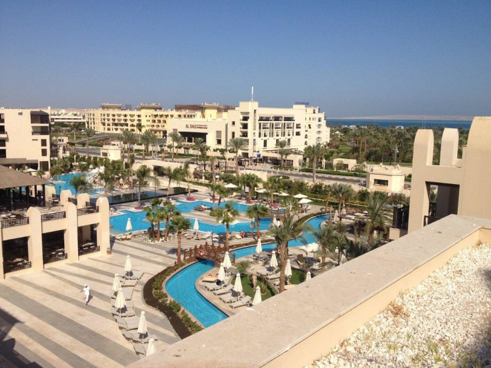 Вид из Скай-бара Steigenberger Aqua Magic