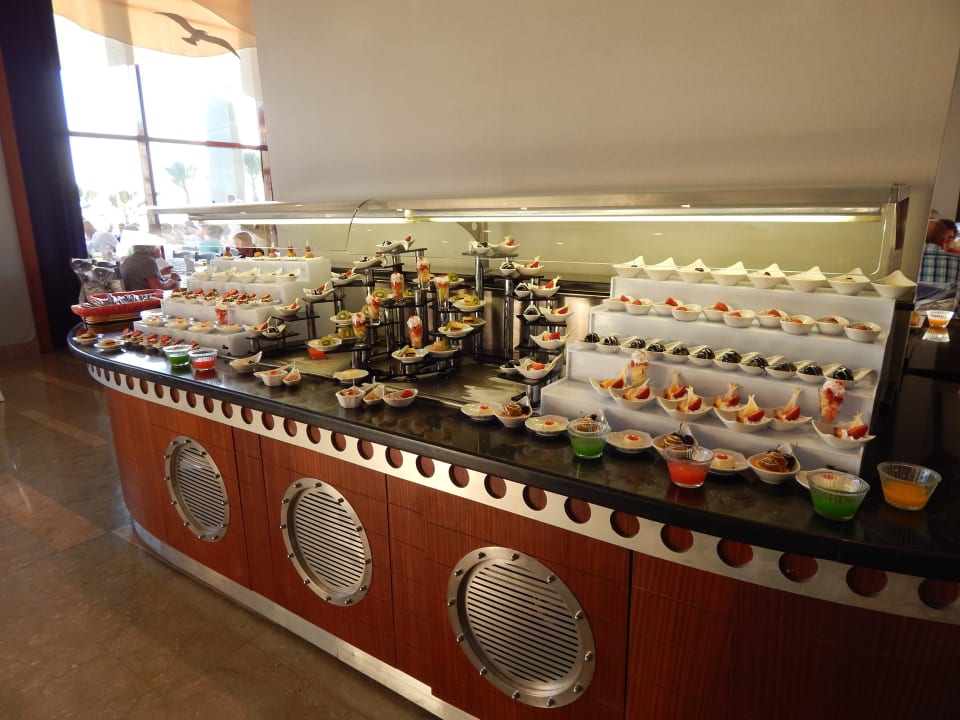 Desserts Hotel Grand Side