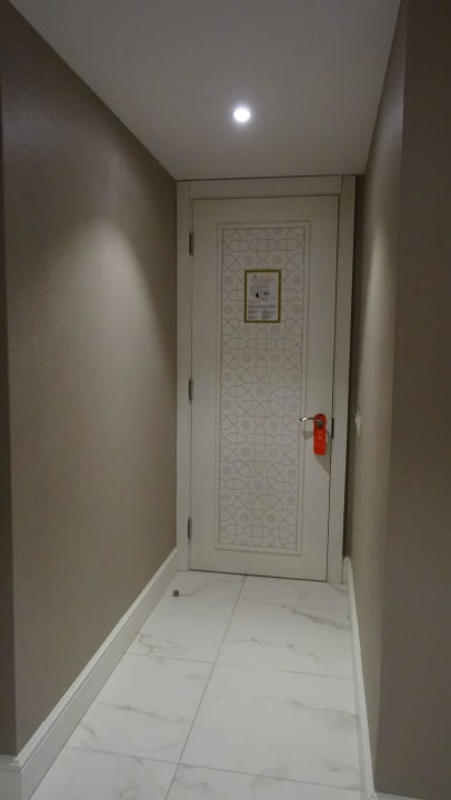 Zimmer Royal Taj Mahal Hotel