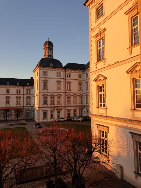 Außenansicht Althoff Grandhotel Schloss Bensberg