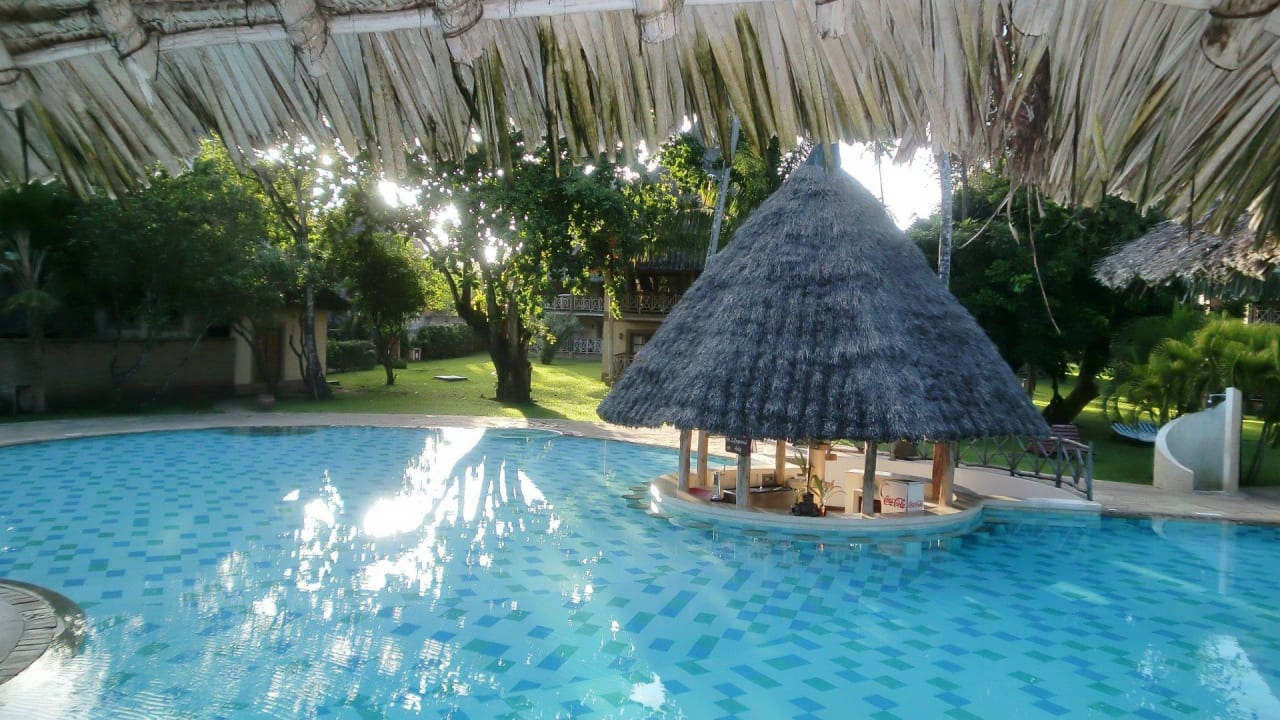 Blick von der Poolbar Neptune Village Beach Resort & Spa