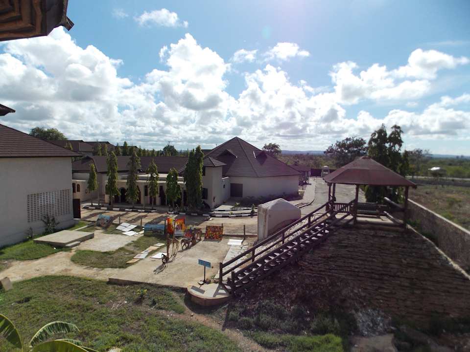 Ausblick Resort Amani Tiwi Beach