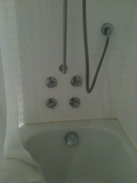 Dusche/Wanne Steigenberger Hotel Bad Neuenahr