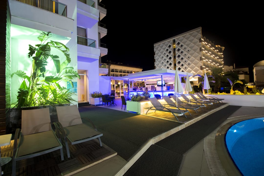 Gastro Munamar Beach Residence