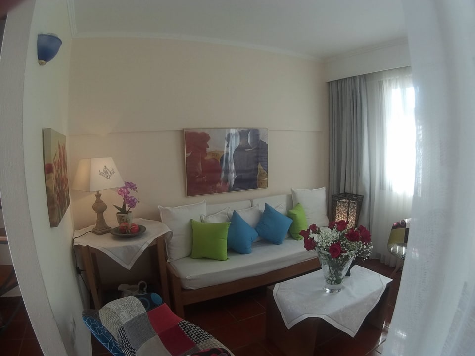 Cozy and fresh living room Calergi Residence
