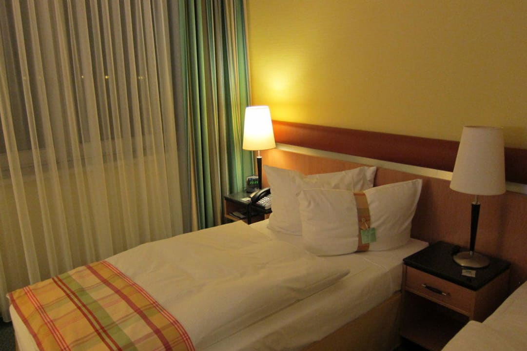 Zimmer Holiday Inn Berlin Airport - Conference Centre