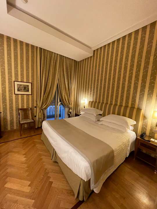 Zimmer Grand Hotel Vesuvio