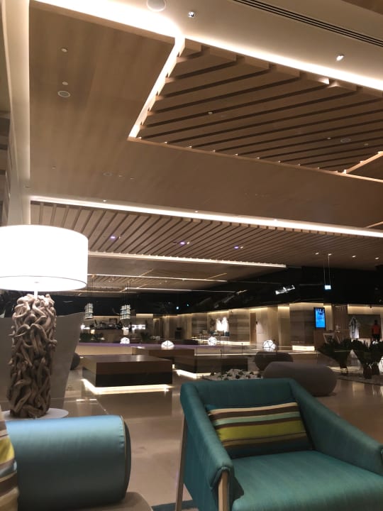 Lobby Saadiyat Rotana Resort &  Villas