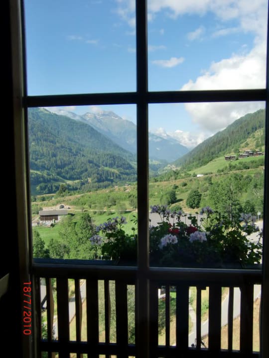 Ausblick aus dem Wohnzimmer Chalet Carpe Diem