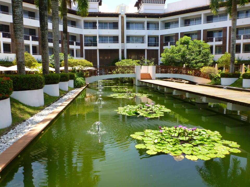 Blick auf das "Lanka Princess" Hotel Lanka Princess Ayurveda