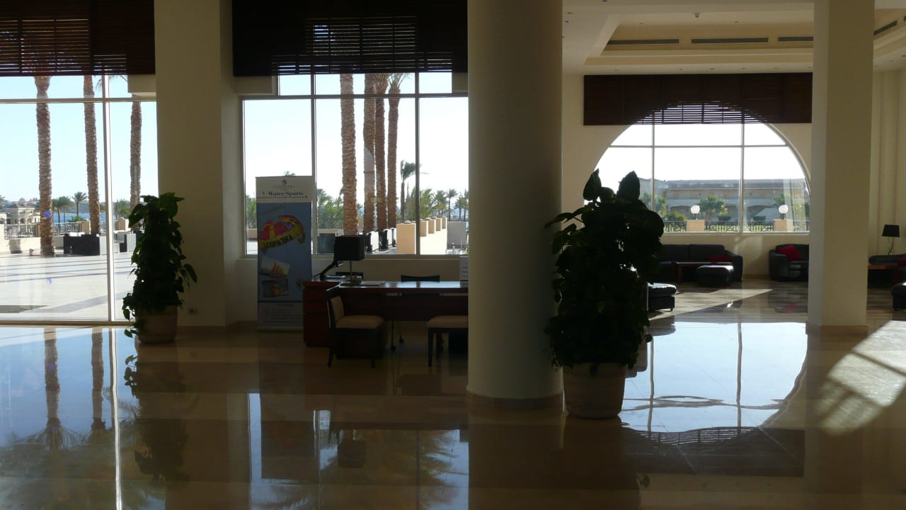 Morgenstimmung in der Lobby Cleopatra Luxury Resort Makadi Bay