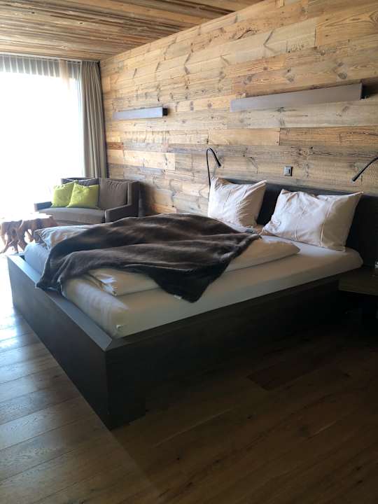 Zimmer Riverside Hotel