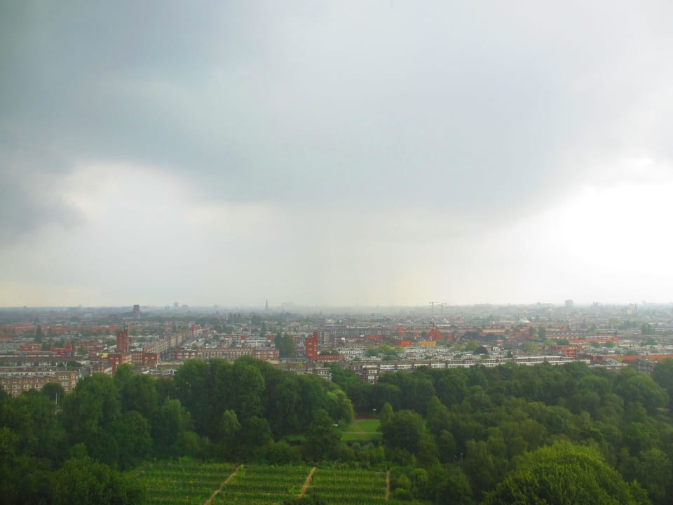 Blick aus meinem Zimmer im 16. Stock ! Leonardo Hotel Amsterdam Rembrandtpark