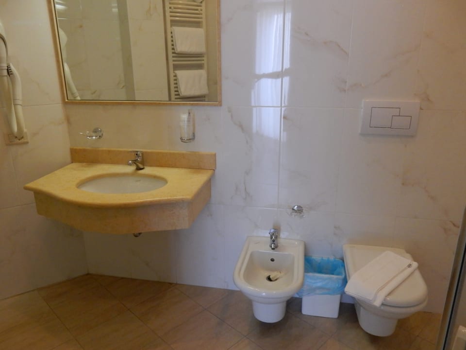 Zimmer Hotel Sogno del Benaco