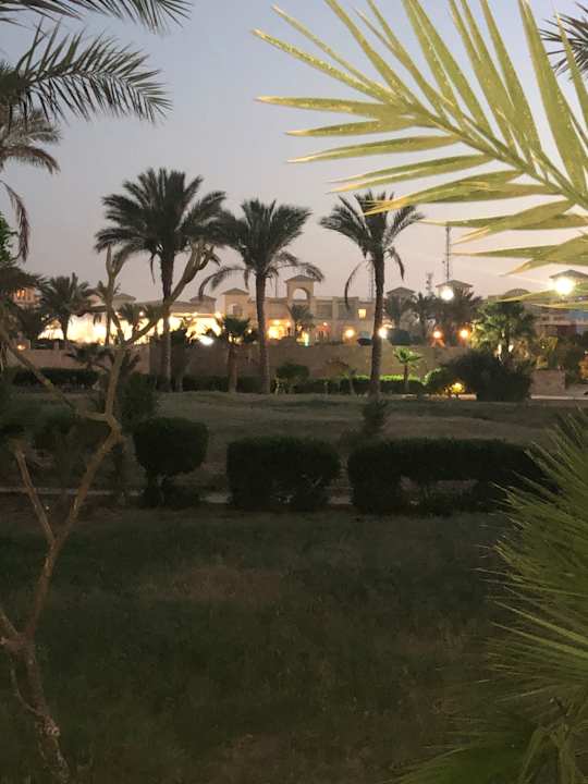 Gartenanlage Pensée Royal Garden Beach Resort