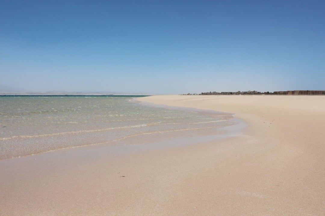 Die vorgelagerte Sandbank Hotel Sheraton Soma Bay Resort