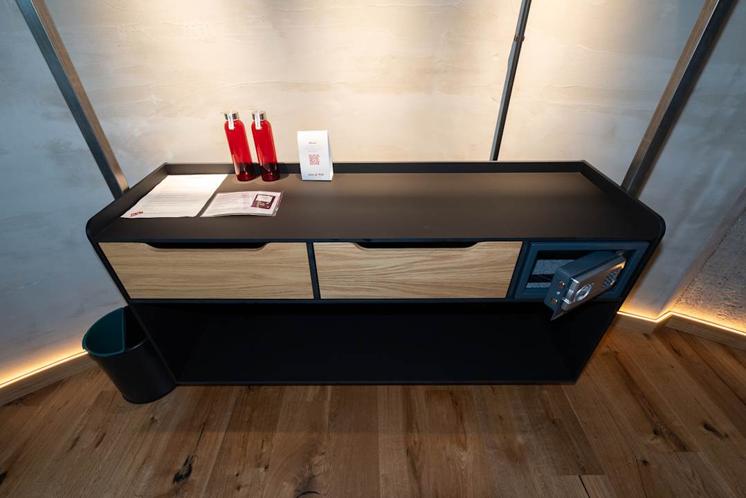 Zimmer John Will Guldsmeden