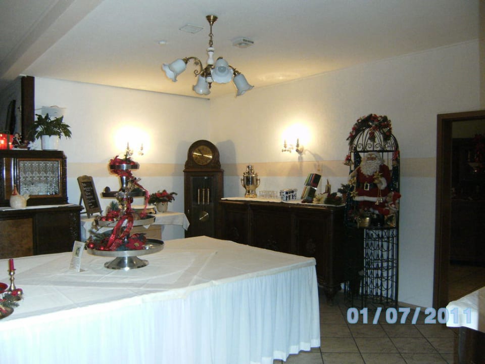 Teil des großen Saal´s Hotel Zur Linde