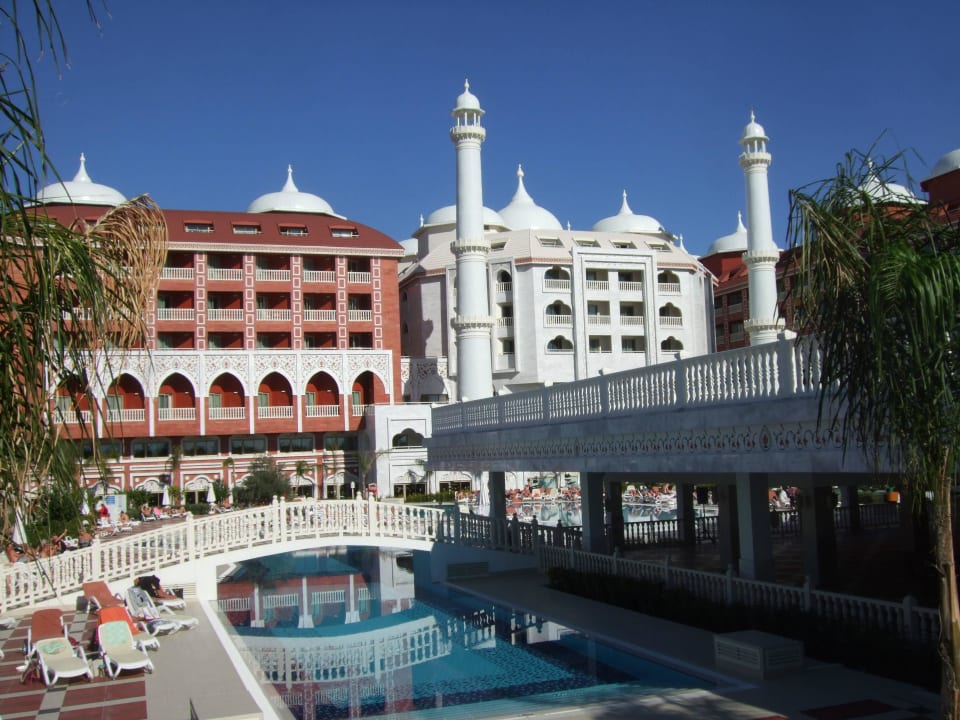 Taj Marhal vom Pool aus Royal Taj Mahal Hotel