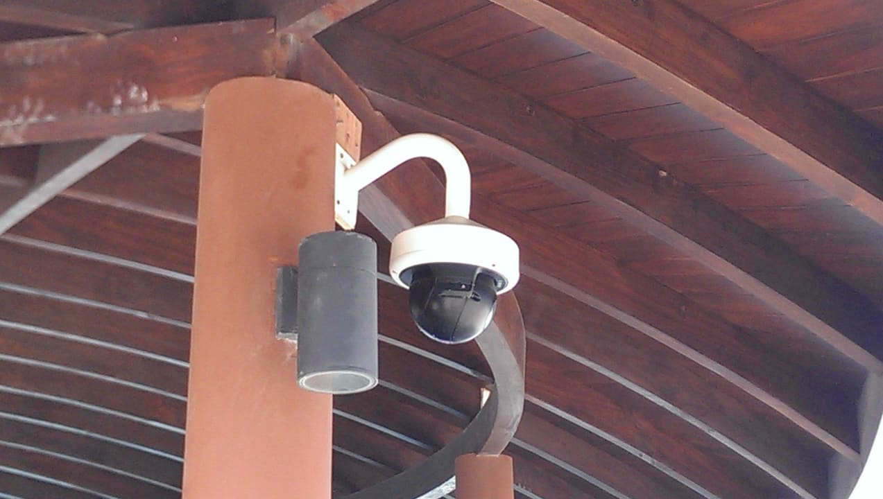 Kamera Centara Ras Fushi Resort & Spa Maldives