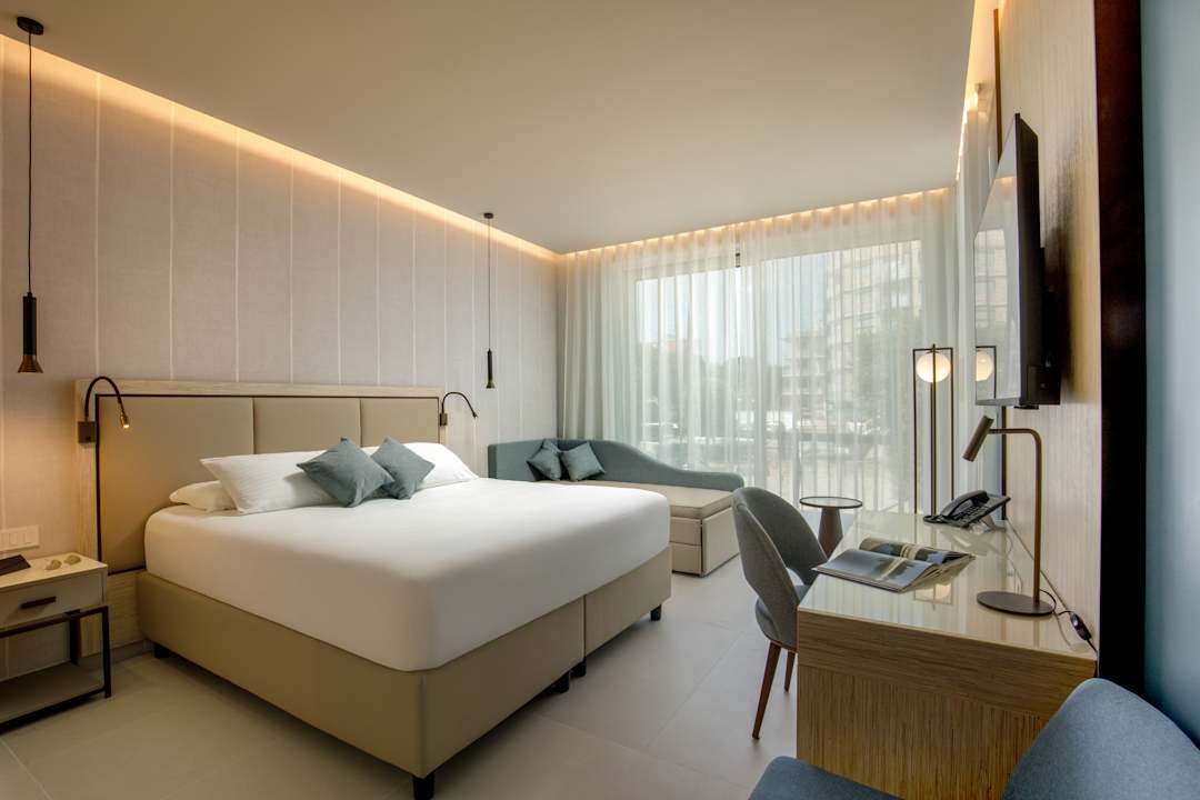 Zimmer Ambasciatori Suite Hotel