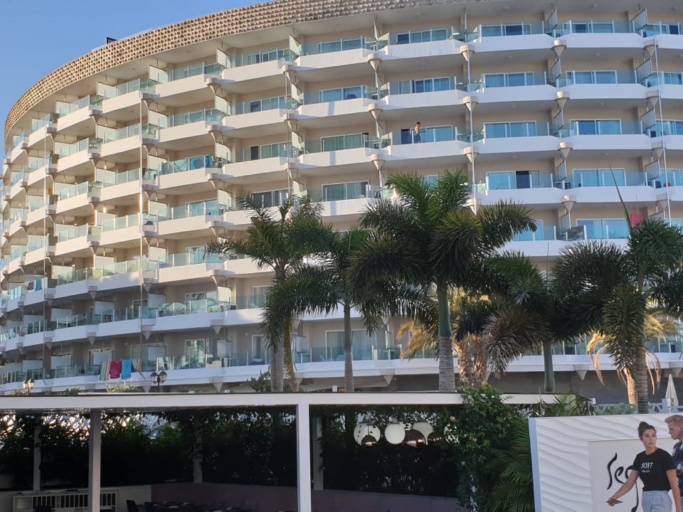 Außenansicht Bull Escorial & Spa