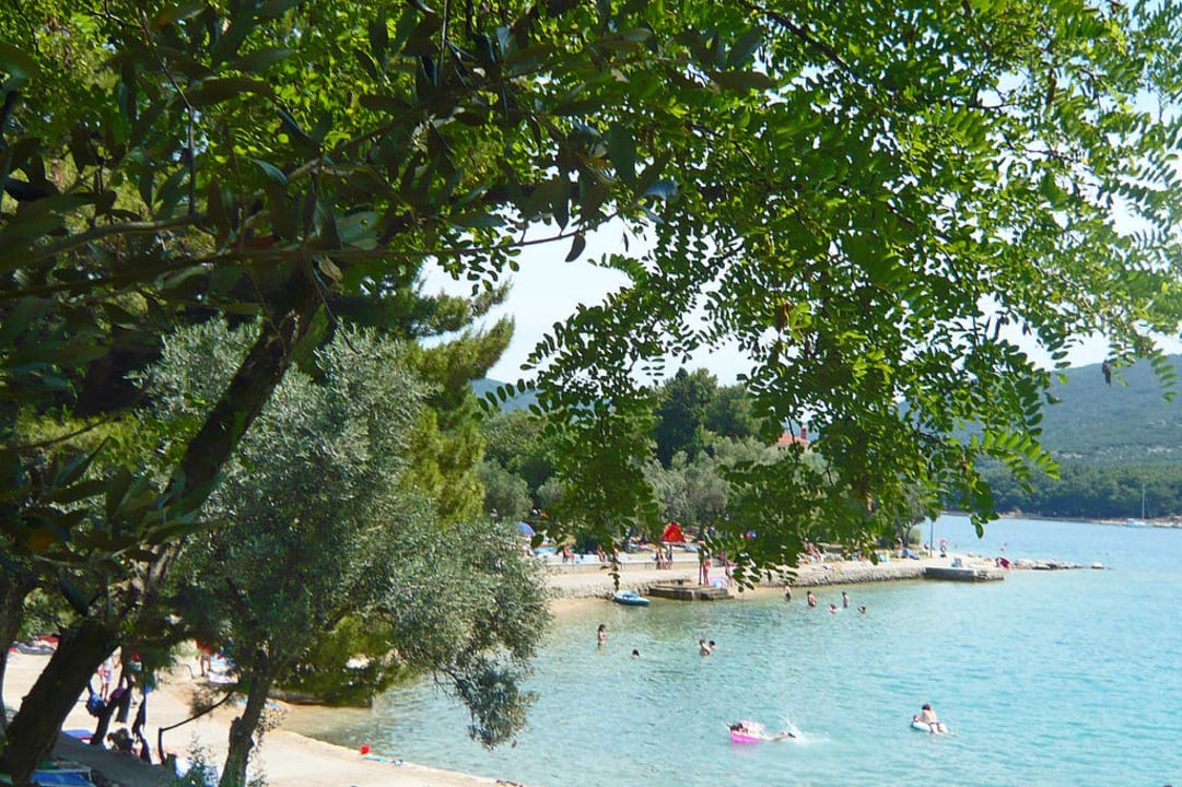 Blick auf die Badebucht Hotel Kimen