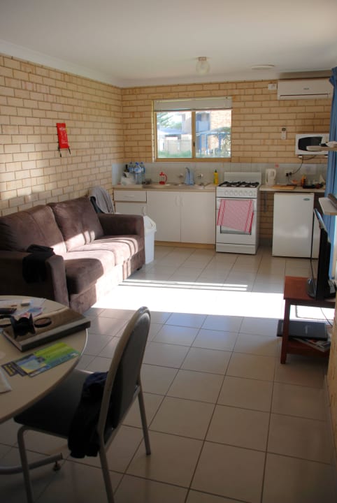 Wohnraum und Küche Esperance Beachfront Resort Guesthouses