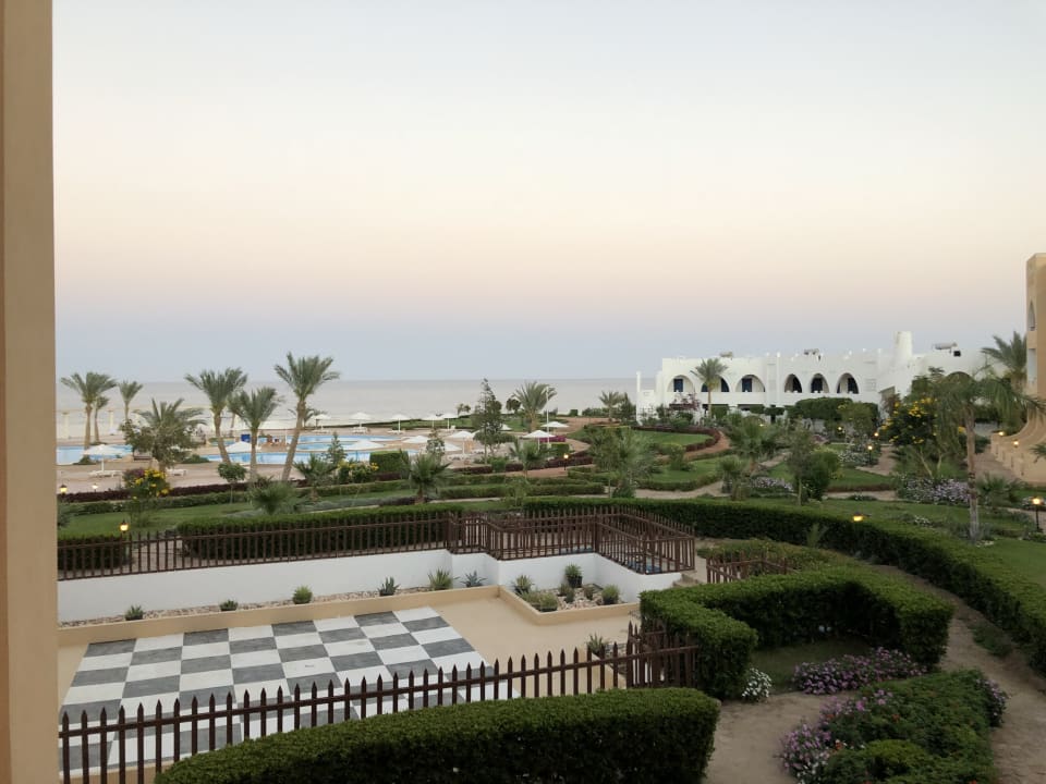 Blick aus unseren Zimmer Three Corners Equinox Beach Resort