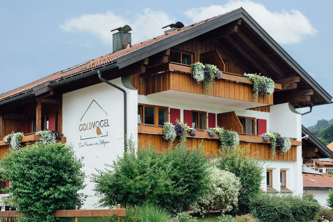 Außenansicht Goldvogel Apartments