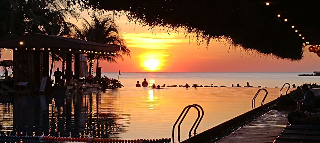 Pool Dusit Princess Moonrise Beach Resort