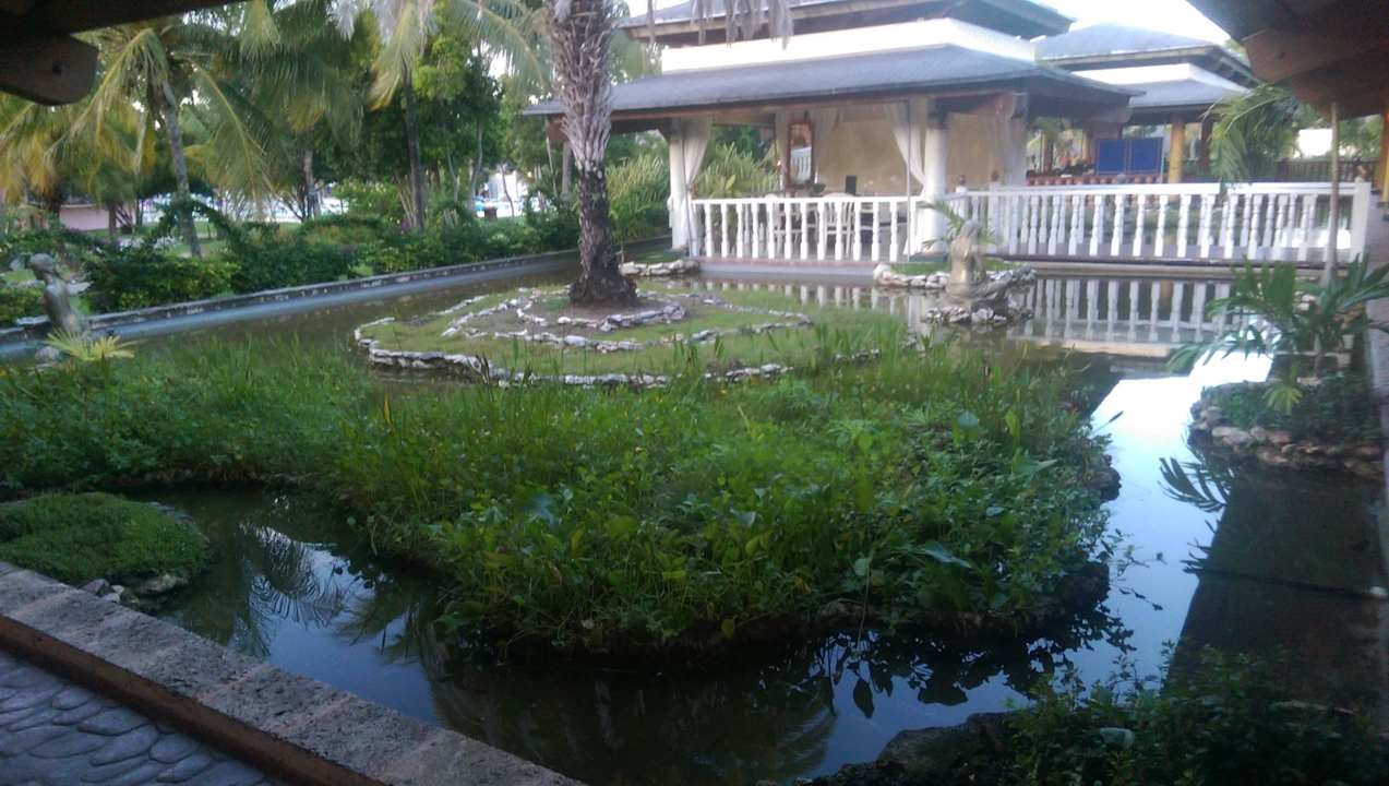 Außen neben der Lobby Hotel Playa Pesquero