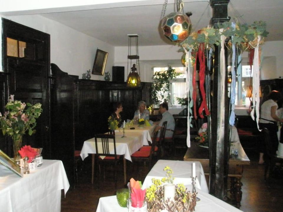schönes Restaurant Hotel Weisses Roß, Garni