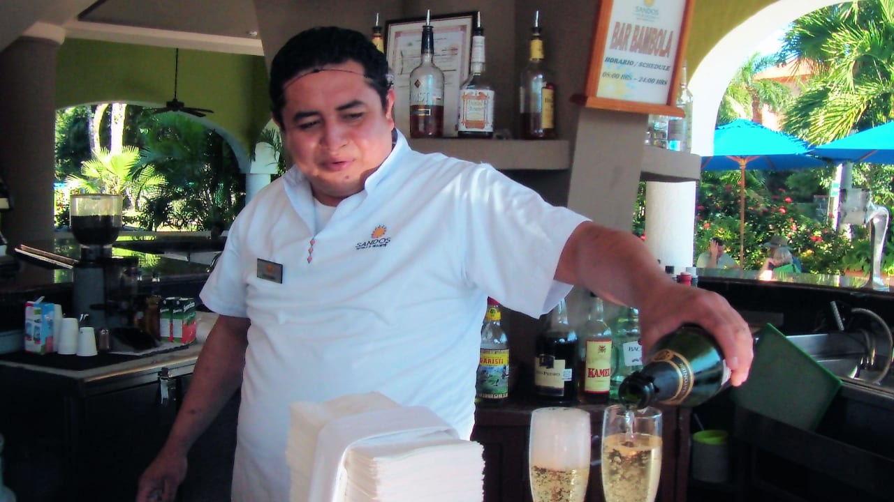 Bar La Bambola an der Plaza Sandos Playacar Select Club Adults only - All Inclusive