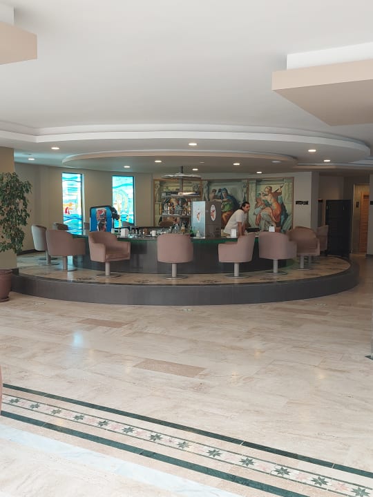 Gastro Kadikale Resort