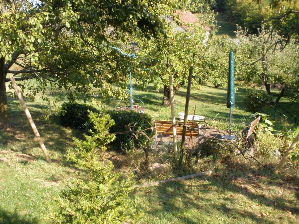 Garten "Rote Terrasse" Ferienwohnung Am Jakobusweg