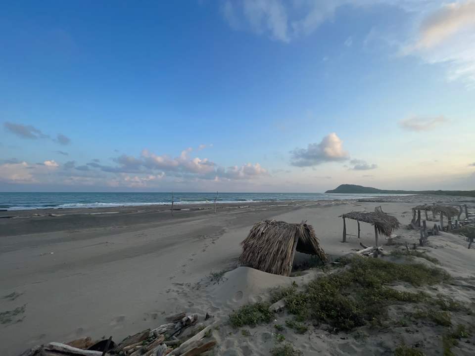 Strand Tambo Marina Eco Hostal