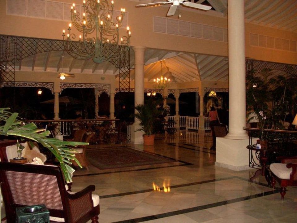Lobby Bahia Principe Luxury Ambar