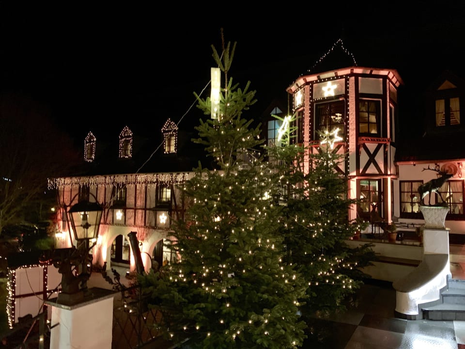 Außenansicht Relais Chateaux Jagdhof Glashütte