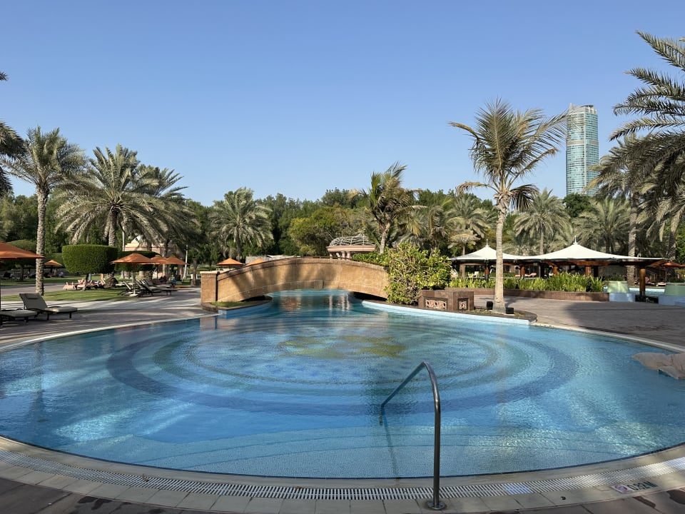 Pool Emirates Palace Mandarin Oriental