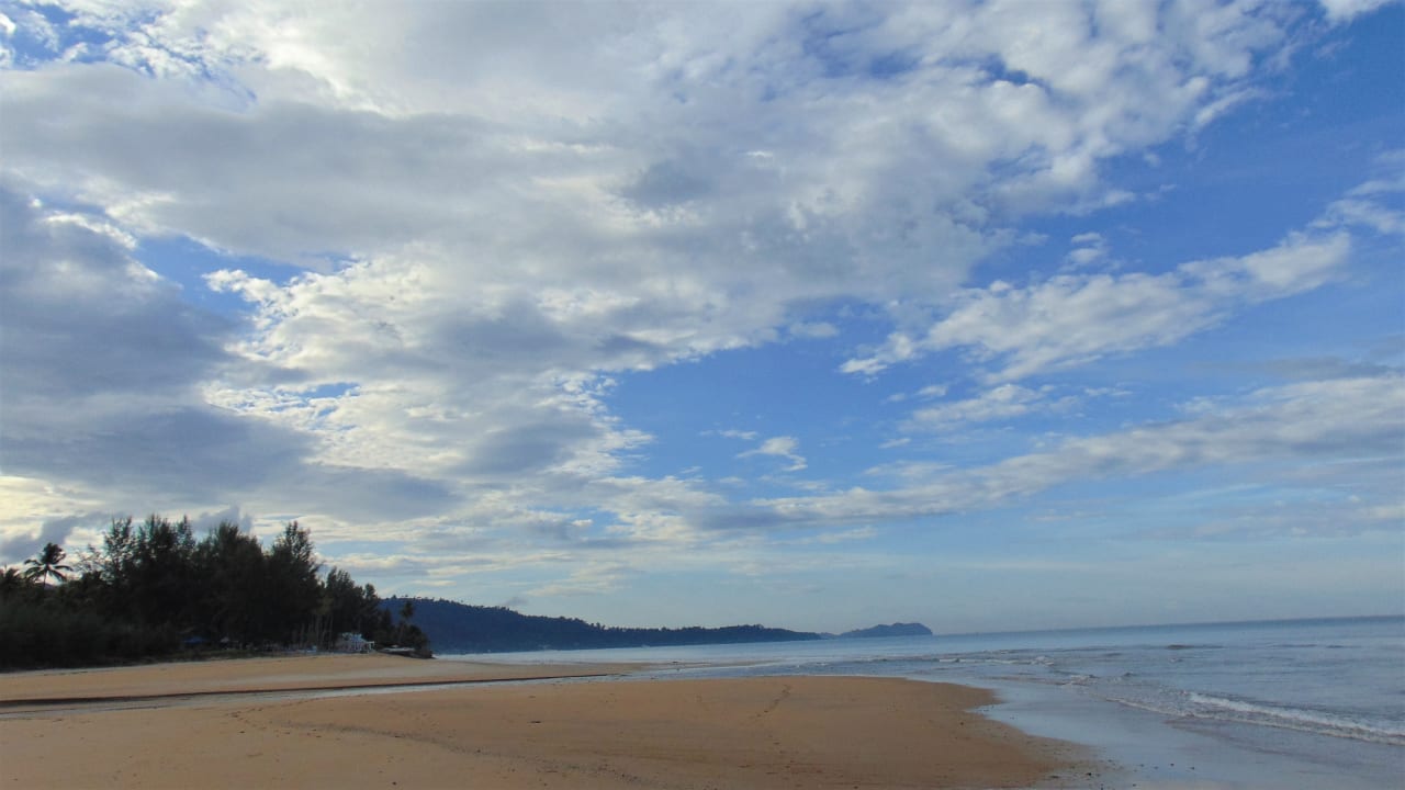 Strand Ocean Breeze Resort