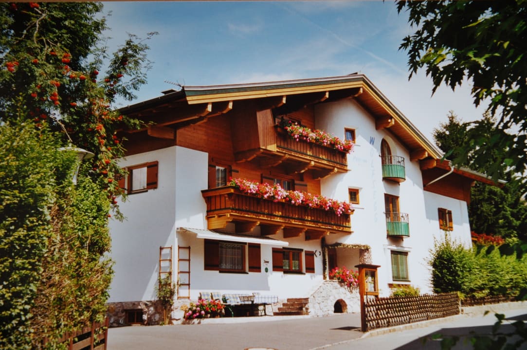 Außenansicht Frühstückspension Wolfsegg